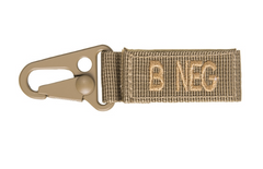 WARAGOD karabiner vércsoportjel B- negative, coyote