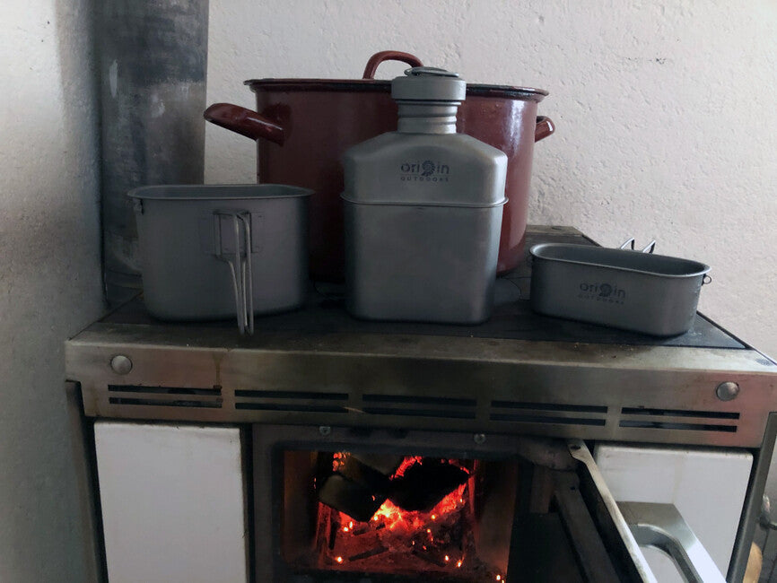Origin Outdoors titán kulacs karabinerrel és hordozótáskával 1 l Canteen
