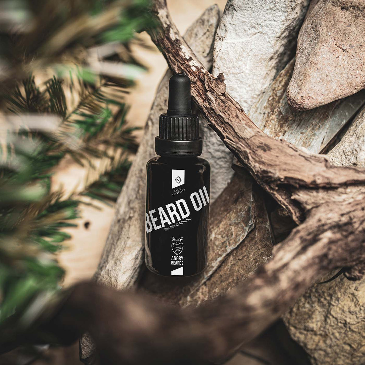 ANGRY BEARDS Christopher The Traveller szakállolaj és bajuszolaj 30 ml