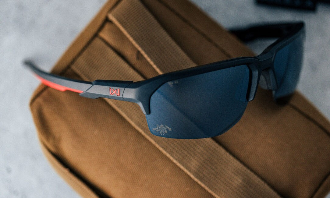 Wiley X Jakl napszemüveg, Captivate Black Mirror/Matte Black/Red