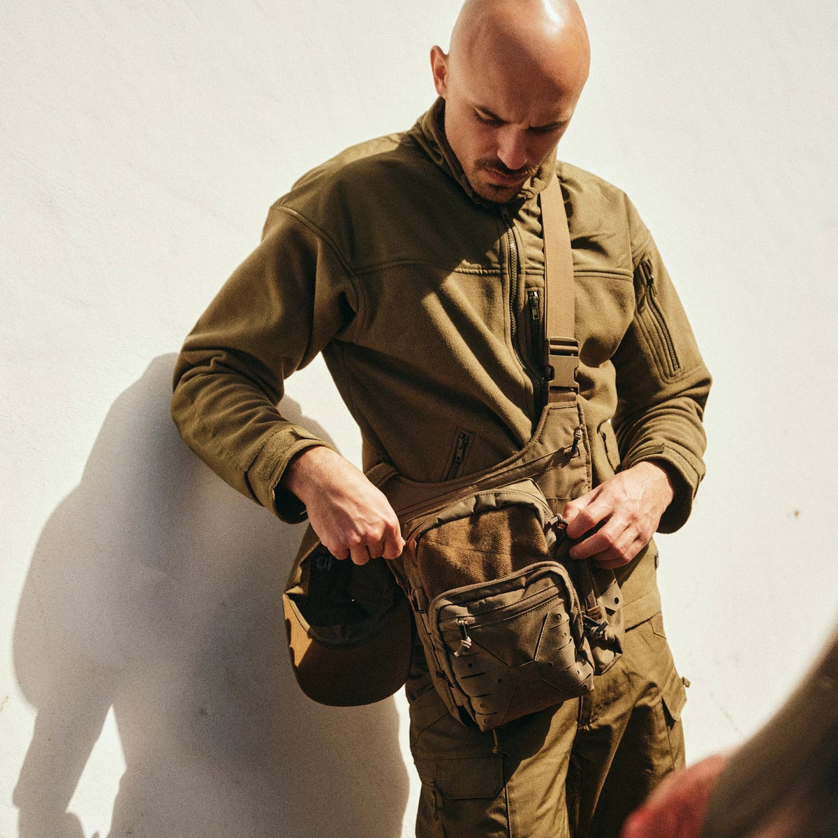 Helikon-Tex Classic Army flisová spevnená bunda, čierna – v použití 1