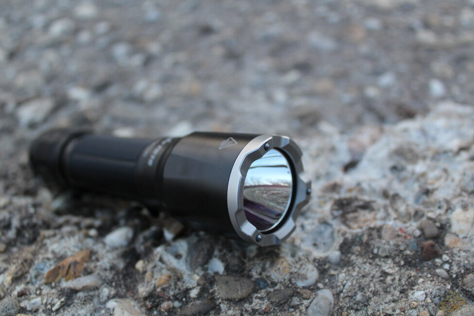 Fenix TK16 V2.0 lámpa, fekete