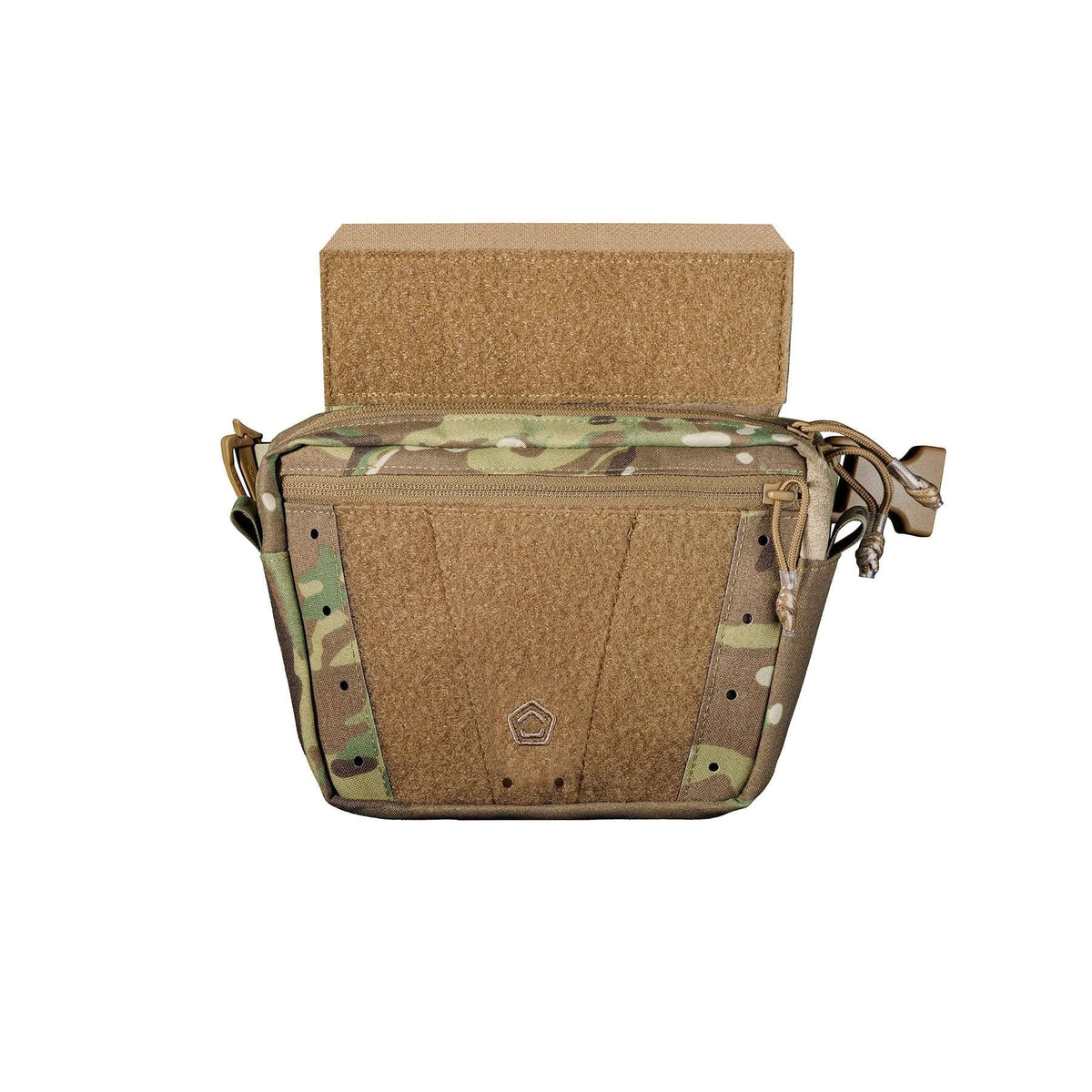 Pentagon Amina Dangler tok, multicam