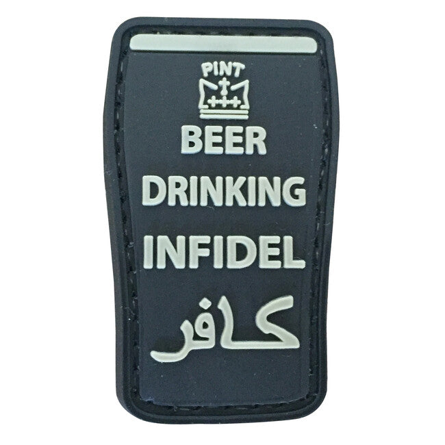 WARAGOD 3D Beer Drinking Infidel felvarró, fekete, 3x5cm
