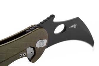 Lionsteel KARAMBIT típusú kés, amelyet az Emerson Design céggel együttműködésben fejlesztettek ki. L.E. ONE 1 A GB zöld/kémiai fekete