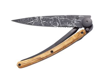 Deejo összecsukható kés Tatto Serration olive wood Hunting Scene
