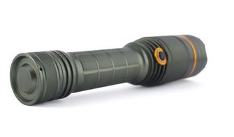 LED katonai zseblámpa LG 1171 újratölthető 18,5cm